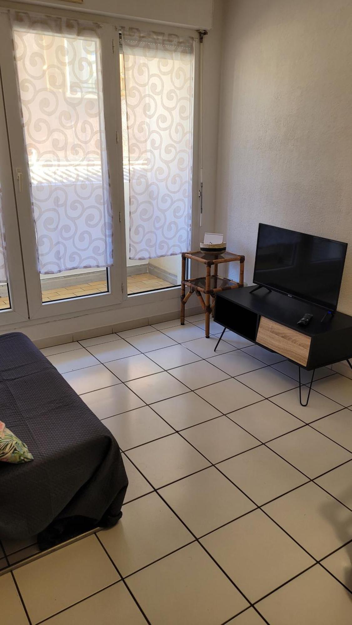 Appartement T2 Imm. La Villa D'Este ديني-ليه-بان المظهر الخارجي الصورة